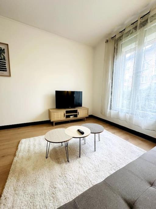Le Moderne Lägenhet Charleville-Mézières Exteriör bild